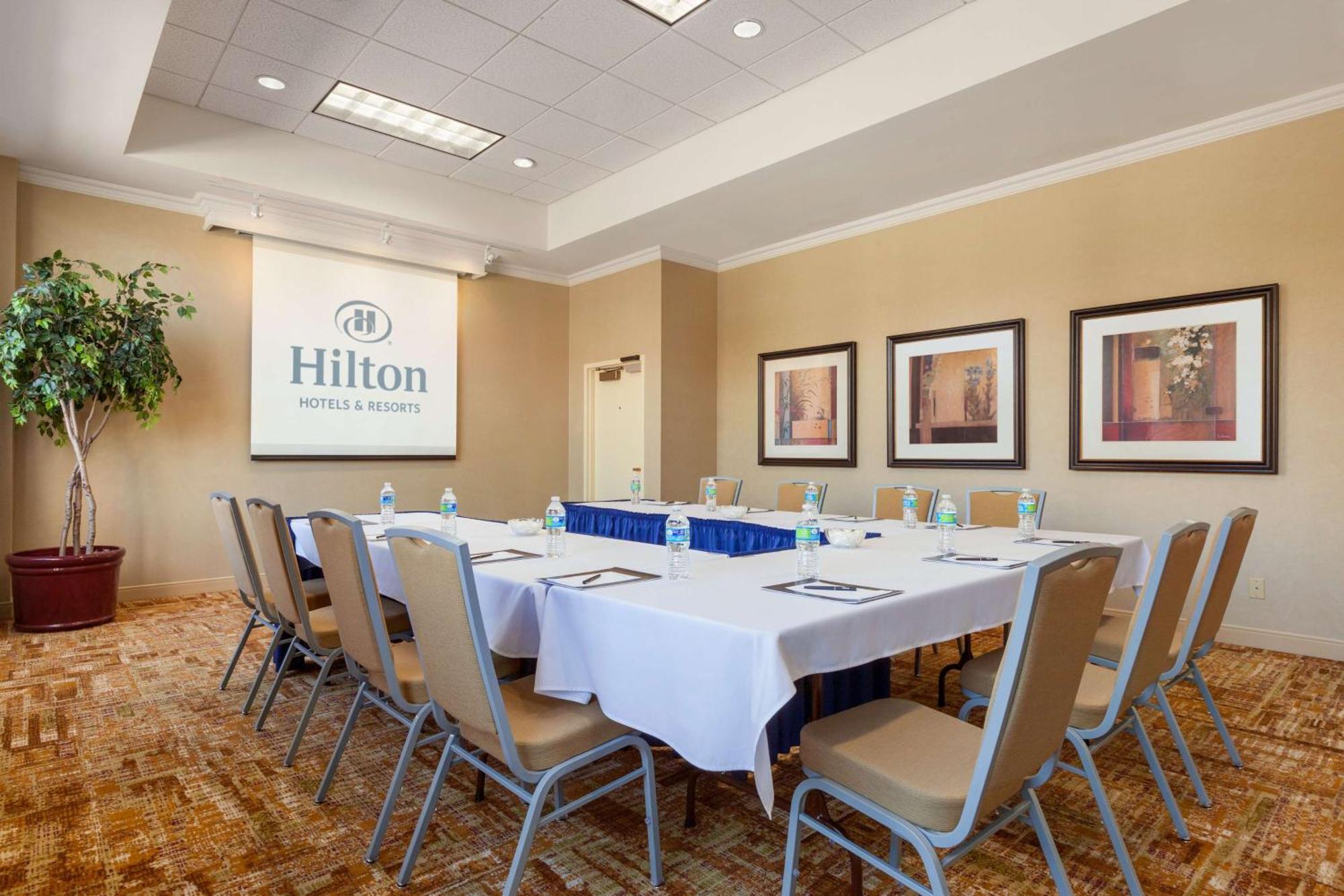 Hilton Fort Wayne At The Grand Wayne Centro de Convenciones Hotel Exterior foto